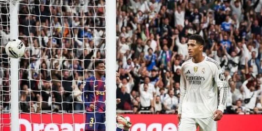 رغم
      الجدل
      التحكيمي:
      ريال
      مدريد
      يعزز
      صدارته
      للدوري
      الإسباني
      بالفوز
      على
      برشلونة
      في
      الكلاسيكو
      (1/2)