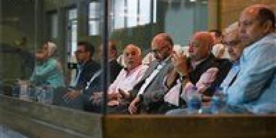 تعامل
      بشكل
      كارثي..
      نجم
      الكرة
      المصرية
      السابق
      ينتقد
      مجلس
      إدارة
      نادي
      الزمالك