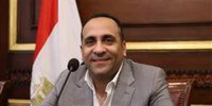 بعد
      انتخابه
      وكيلا
      للجنة..
      النائب
      نادر
      نسيم:
      نضع
      ملفات
      التعليم
      والاتصالات
      في
      مقدمة
      أولوياتنا