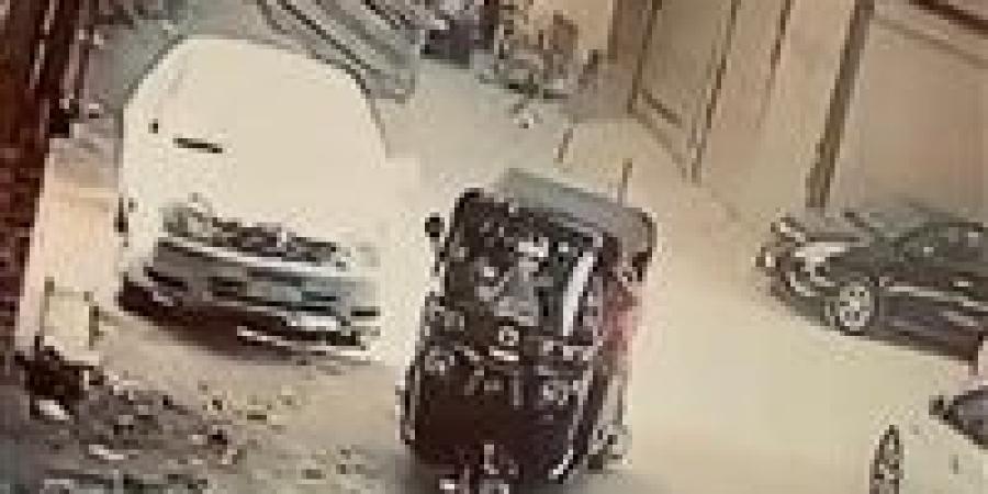 إخلاء
      سبيل
      سائق
      التوك
      توك
      المتهم
      في
      واقعة
      اللبيني
      فيصل