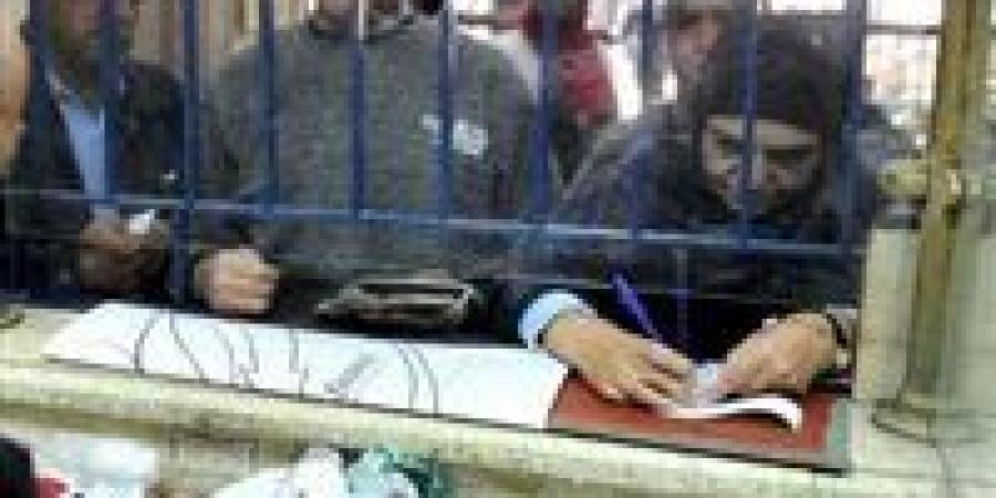 البريد
      المصري
      يفاجئ
      أصحاب
      المعاشات
      بـ«سلفة
      خزنة»
      ثلاثة
      أضعاف
      المعاش
      دون
      ضمانات