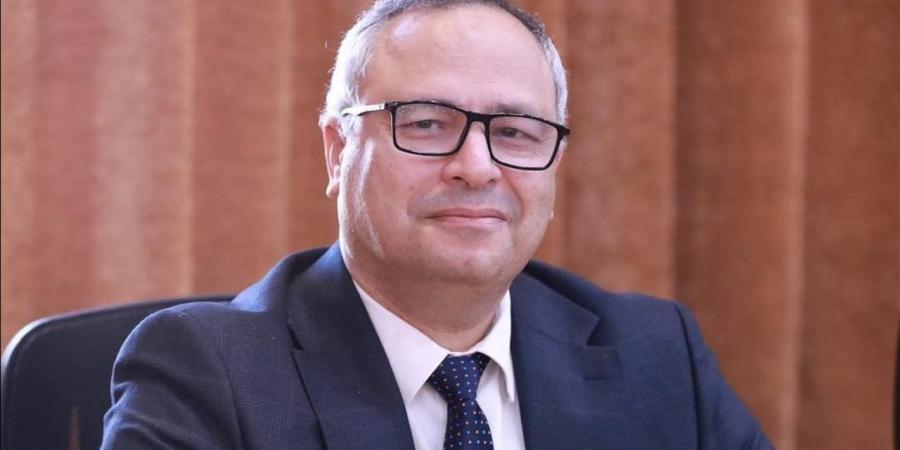 حسين
      أبو
      الغيط
      ممثلًا
      لجامعة
      الأزهر
      في
      اللجنة
      العليا
      لقانون
      "المسائلة
      الطبية
      وسلامة
      المريض"