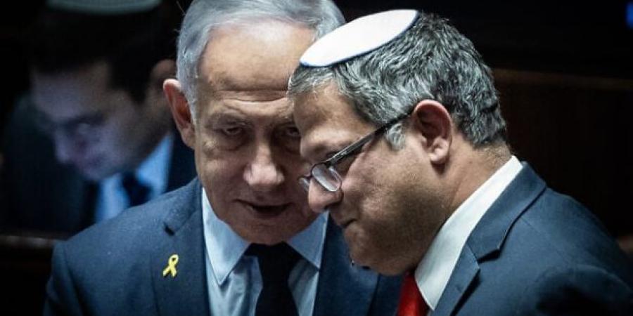 «بيبي
      في
      مأزق
      سياسي»..
      وزير
      الأمن
      الإسرائيلي
      يهدد
      الإطاحة
      بحكومة
      نتنياهو
      والسبب
      حماس