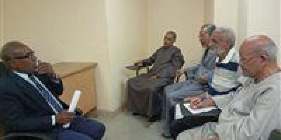 ورش
      وندوات
      بقصور
      ثقافة
      قنا
      تعزز
      الوعي
      وتكشف
      أسرار
      كتابة
      القصة
      القصيرة