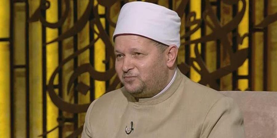 من
      مولد
      الدسوقي..
      الشحات
      العزازي:
      "من
      يتطاول
      على
      أولياء
      الله
      لا
      يضر
      إلا
      نفسه"