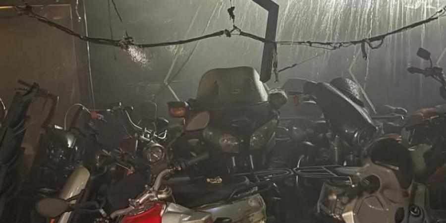 السيطرة
      على
      حريق
      داخل
      معرض
      شهير
      للدراجات
      الناري
      في
      التجمع
      الأول