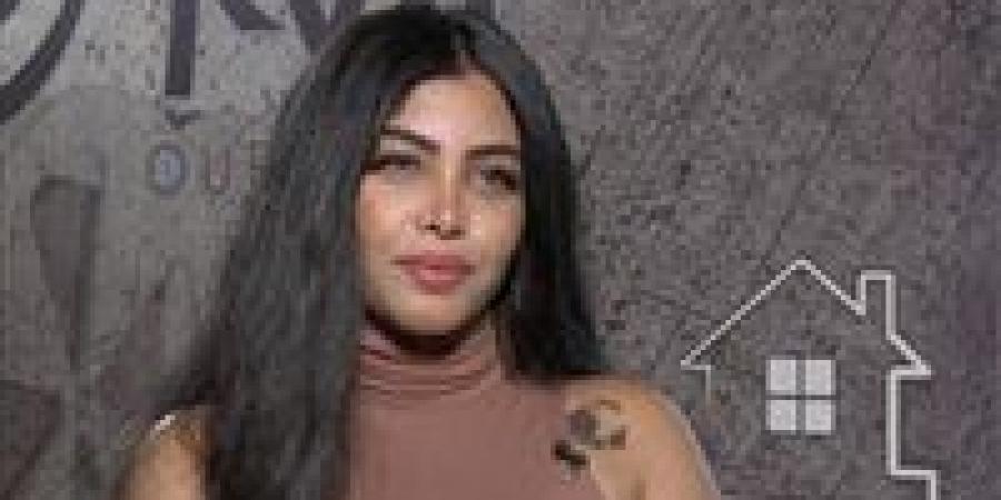 27
      ديسمبر..
      أولى
      جلسات
      استئناف
      الراقصة
      ليندا
      على
      حكم
      حبسها
      سنة
      وغرامة
      100
      ألف
      جنيه