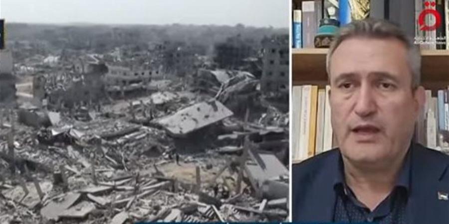 أستاذ
      علاقات
      دولية:
      رفع
      الحصار
      عن
      غزة
      أولوية