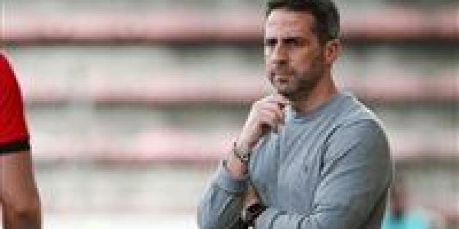 مدرب
      الزمالك
      يانيك
      فيريرا
      يحسم
      الجدل:
      مستمر
      مع
      الفريق
      ومستعد
      للمرحلة
      المقبلة