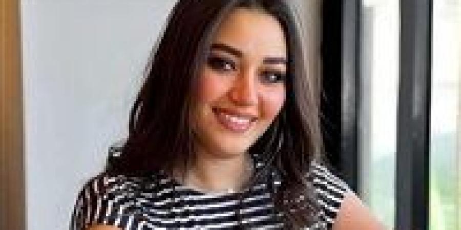 مقاطع
      فيديو
      رحمة
      محسن..
      كيف
      ستنتهي
      القصة؟