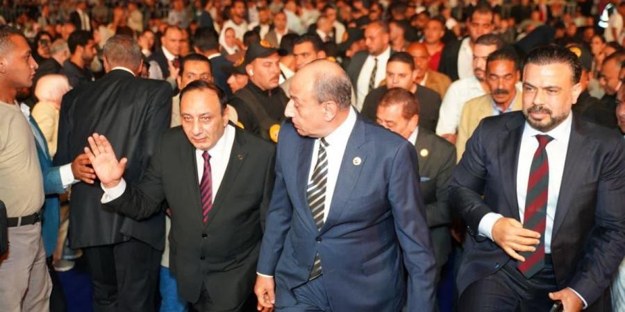 بحضور
      الفريق
      عباس
      حلمي…
      مؤتمر
      حاشد
      لدعم
      مرشحي
      "حماة
      الوطن"
      بالإسكندرية