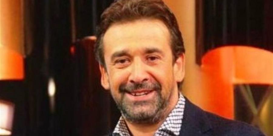 كريم
      عبدالعزيز
      عن
      مشاركته
      في
      افتتاح
      المتحف
      المصري
      الكبير:
      «فرحتى
      متتوصفش»
      (فيديو)