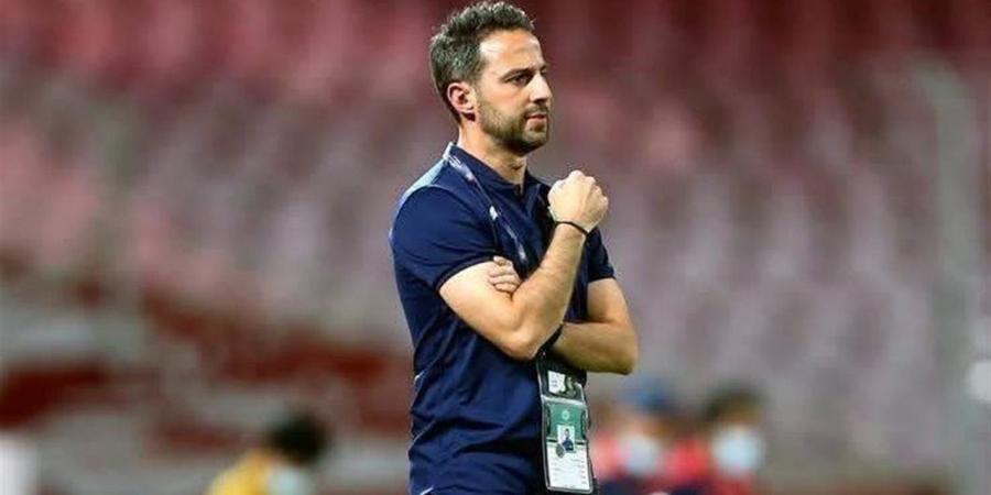 رغم
      قيادته
      المران..
      الزمالك
      يبحث
      عن
      مدرب
      لخلافة
      "فيريرا"
      في
      السوبر
      المصري