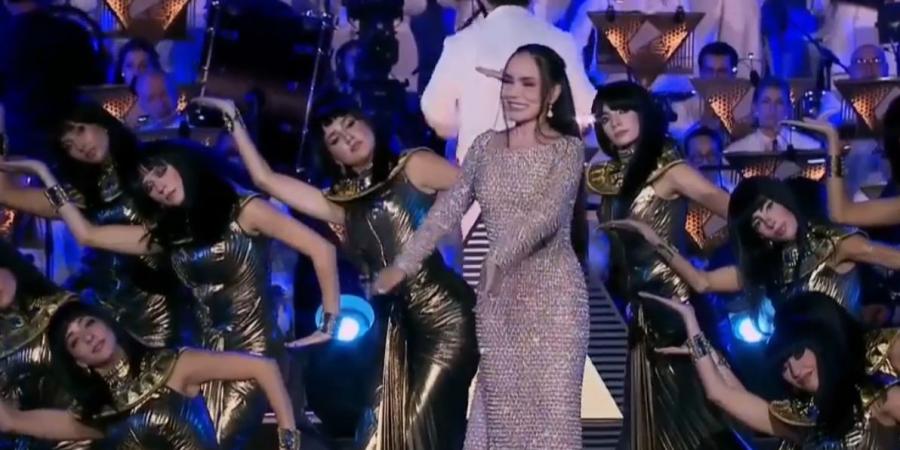 شيريهان
      في
      حفل
      افتتاح
      المتحف
      المصري
      الكبير:
      من
      هنا
      بدأت
      الحكاية