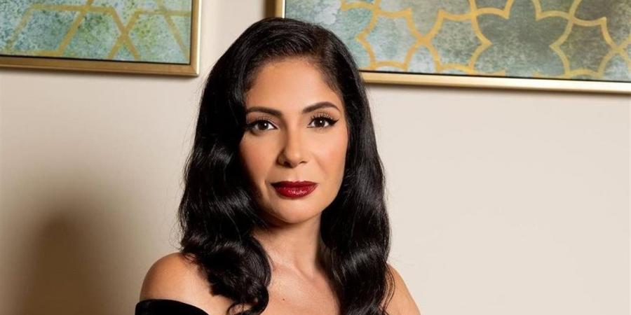 منى
      زكي:
      أرواح
      أجدادنا
      لسه
      حوالينا
      في
      افتتاح
      المتحف
      المصري
      الكبير