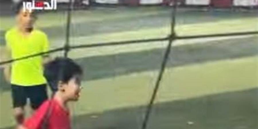 حريف
      زي
      أبوه..
      مهارات
      نجل
      ناشيء
      الزمالك
      الراحل
      تخطف
      الأنظار
      (فيديو)