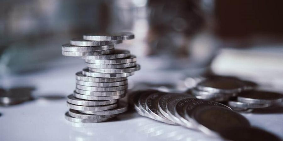 لليوم
      الثاني..
      استقرار
      الفضة
      العالمية
      عند
      48.70
      دولار