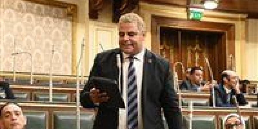 النائب
      نادر
      مصطفى:
      فرض
      رﺳﻢ
      ﻟﻤﺒﺎﻧﻰ
      وزارة
      اﻟﺨﺎرﺟﻴﺔ
      ﺑﺎﻟﺨﺎرج
      يحقق
      اﻻﺳﺘﺨﺪام
      اﻷﻣﺜﻞ
      ﻟﻤﻮارد
      الدولة