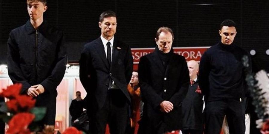 ريال
      مدريد
      يكرم
      ذكرى
      جوتا
      قبل
      موقعة
      أنفيلد