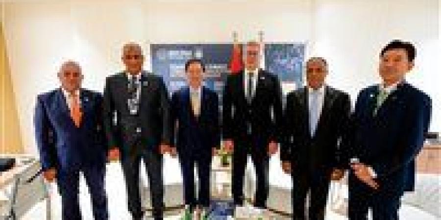 وزير البترول يعقد لقاءات مع رؤساء شركات عالمية على هامش “أديبك 2025” بأبوظبي