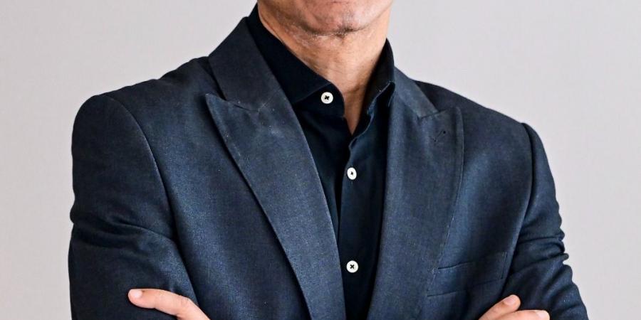 محمد عبدالمقصود يوقع مجموعته القصصية «طاووس البراري» في «معرض الشارقة للكتاب»