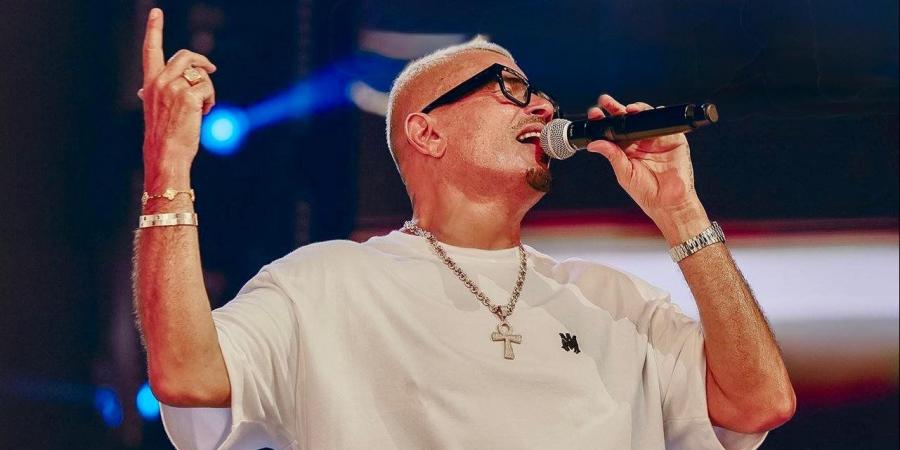 سبب قلة ظهور عمرو دياب في اللقاءات التلفزيونية.. الهضبة يفجر مفاجأة