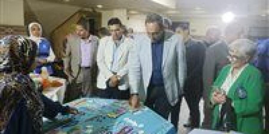 إبداع قنا يضيء المهرجان: معرض الحرف اليدوية يروي حكاية التراث المصري