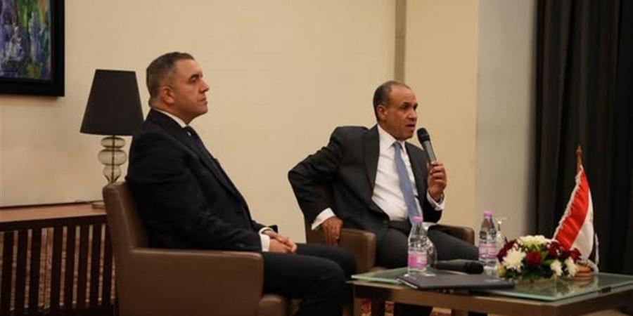 وزير الخارجية: تسهيل الخدمات القنصلية وتقديم الدعم للمصريين المقيمين بالجزائر