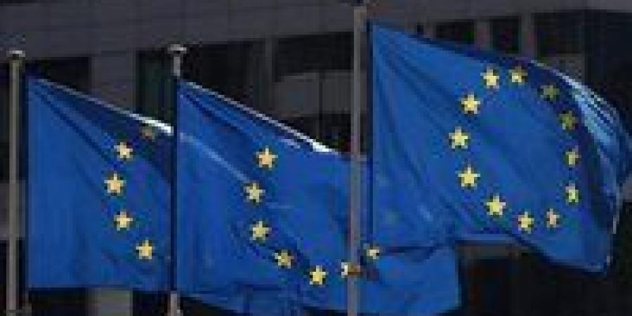 موسكو وبروكسل على صفيح ساخن: قيود أوروبية جديدة على سفر الروس