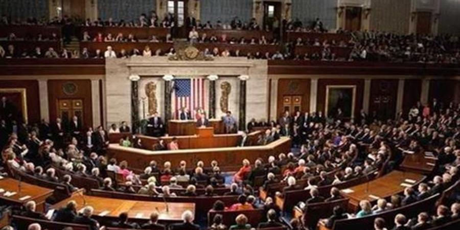 الديمقراطيون يقترحون تمديد "أوباما كير" عامًا لإنهاء الإغلاق الحكومي الأمريكي