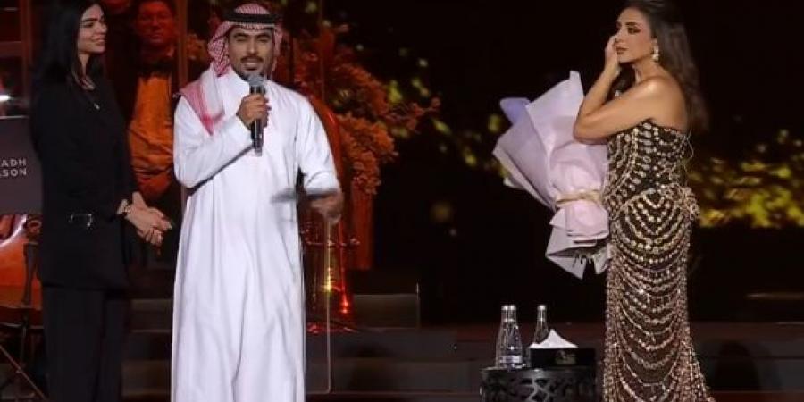 بعد اختيارها لتقديم حفل رأس السنة في الرياض.. أنغام توجه رسالة لـ تركي آل الشيخ