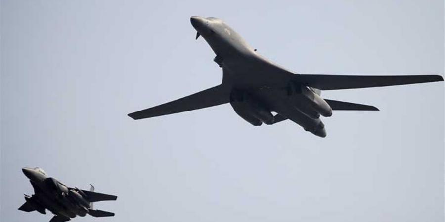 عاجل.. قاذفتان أمريكيتان تحلقان على طول ساحل فنزويلا