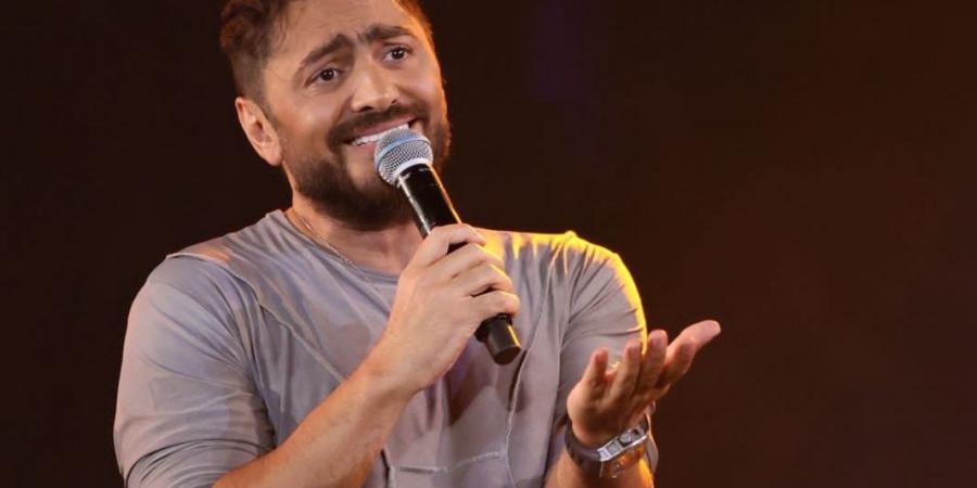 بعد نجاح حفلة فرنسا.. تامر حسني: بنتي قالتلي خايفة محدش يجي بس ربنا فرحنا