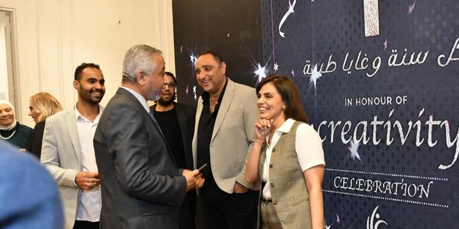 "شاعر النيل" يتألق في عام "غايا" الأول.. احتفالية الإبداع تتوهج في القنصلية الفرنسية