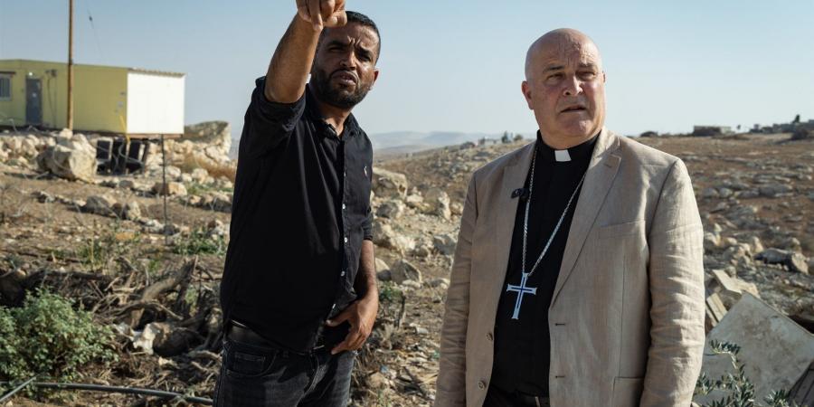 رئيس أساقفة يورك يزور تلال الخليل الجنوبية: تجربة صلاة وتضامن مع المجتمعات الفلسطينية