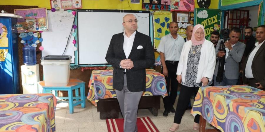 انتخابات مجلس النواب 2025.. محافظ بني سويف يتفقد عددًا من اللجان