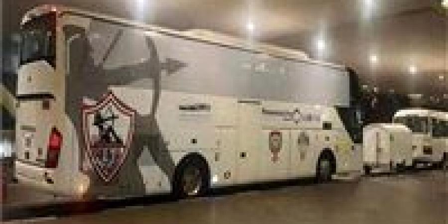 وصول حافلة الزمالك إلي ستاد محمد بن زايد استعدادًا لمواجهة الأهلي في نهائي السوبر المصري