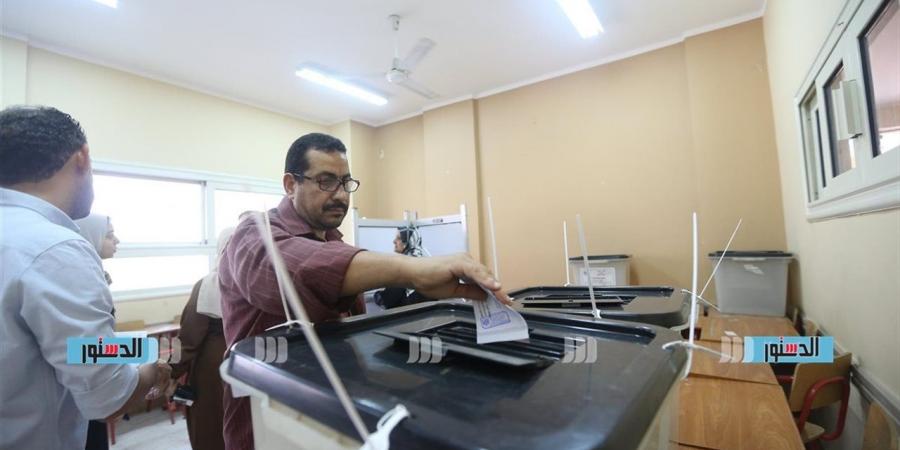 تزايد الإقبال وتنظيم أمني محكم مع انطلاق التصويت في لجان مدرسة أحمد عرابي بانتخابات النواب