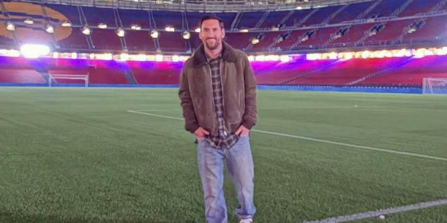 زيارة ميسي المفاجئة إلى "كامب نو" تثير الجدل في برشلونة