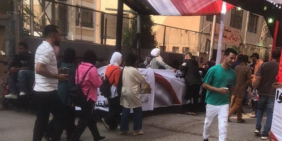 مطرانية دشنا توفر أتوبيسات لنقل الناخبين المسلمين والمسيحيين للجان الانتخابية