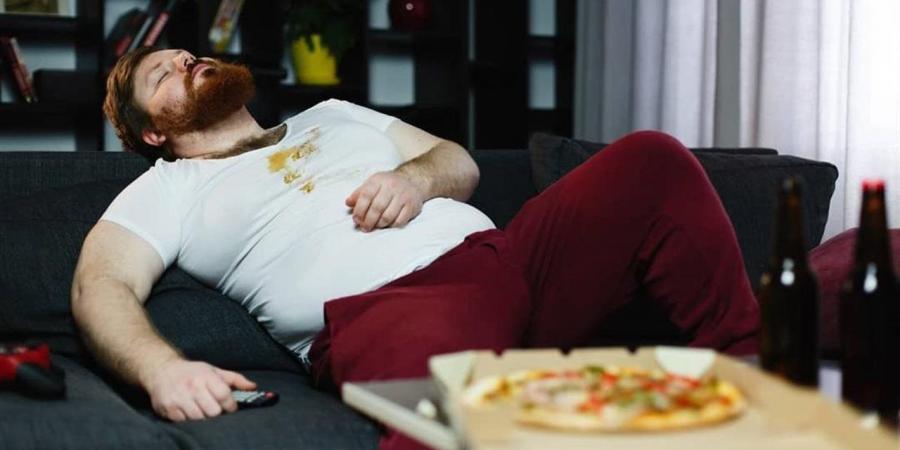 احذر النوم بعد العشاء.. يزيد من خطر الالتهابات في الجسم