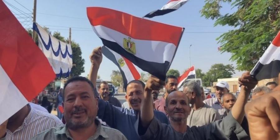 انتخابات "النواب" 2025.. ناخبو أبو سمبل يواصلون الإدلاء بأصواتهم رافعين أعلام مصر