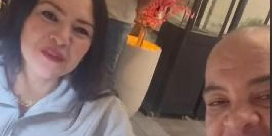 بعد 13 عام من ارتدائه.. منال عبد اللطيف تفاجئ الجمهور بخلع الحجاب