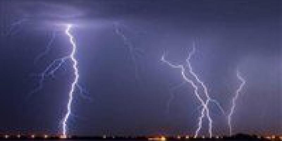 «برق ورعد».. الأرصاد تكشف حالة الطقس اليوم ودرجات الحرارة خلال 72 ساعة