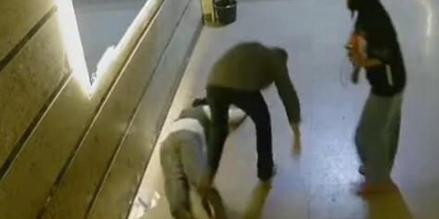 التحفظ على المتهم بالاعتداء على ابنته داخل عمارة سكنية بجسر السويس