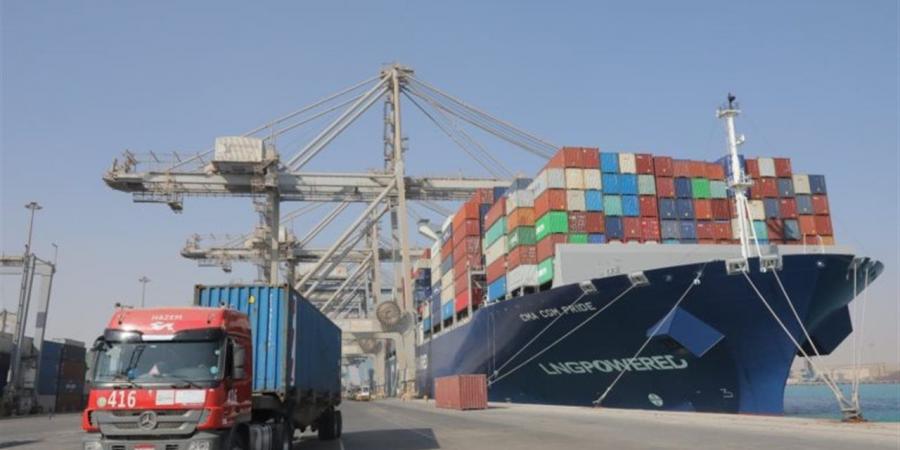 عاجل.. الدستور ترصد خطة الدولة لمضاعفة الصادرات: تحديد 28 صناعة وفرصة استثمارية واعدة لتحقيق القيمة المضافة ومواجهة التحديات