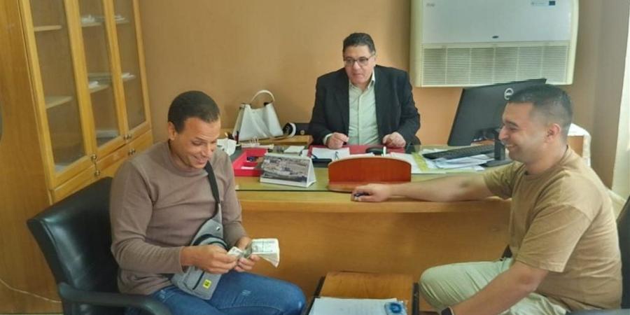 "العمل" تُقرر صرف مستحقات أحد الأشخاص من ذوي الهمم بعد تأخرها 3 أشهر