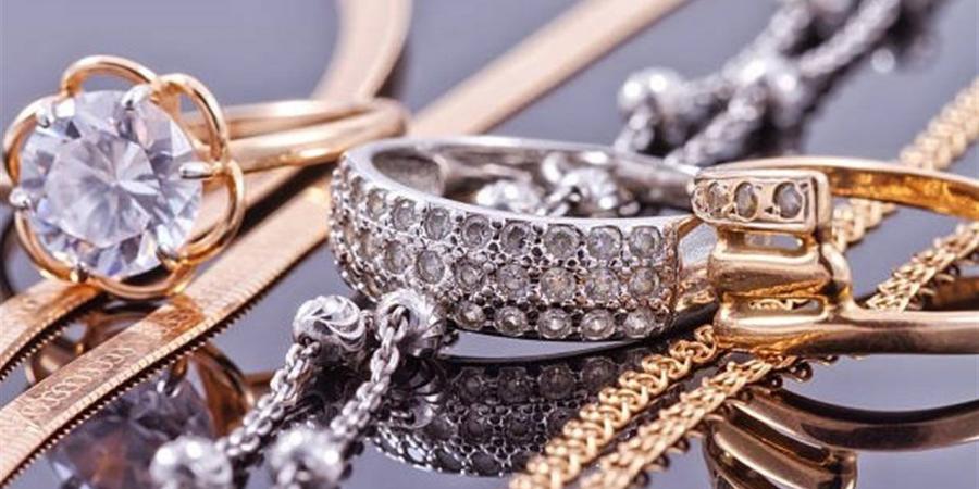 سعر الذهب اليوم الخميس 13 نوفمبر 2025 في تعاملات الصاغة