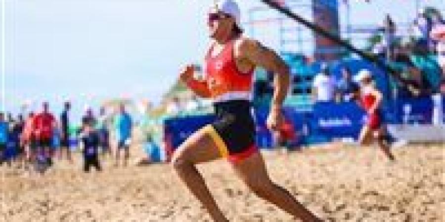 علي علاء: فخور بتحقيق أول ميدالية في تاريخ التجديف الشاطئي