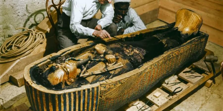 توابيت الملك الذهبي توت غنخ آمون.. إعجاز هندسي يُبهر العالم (صور)